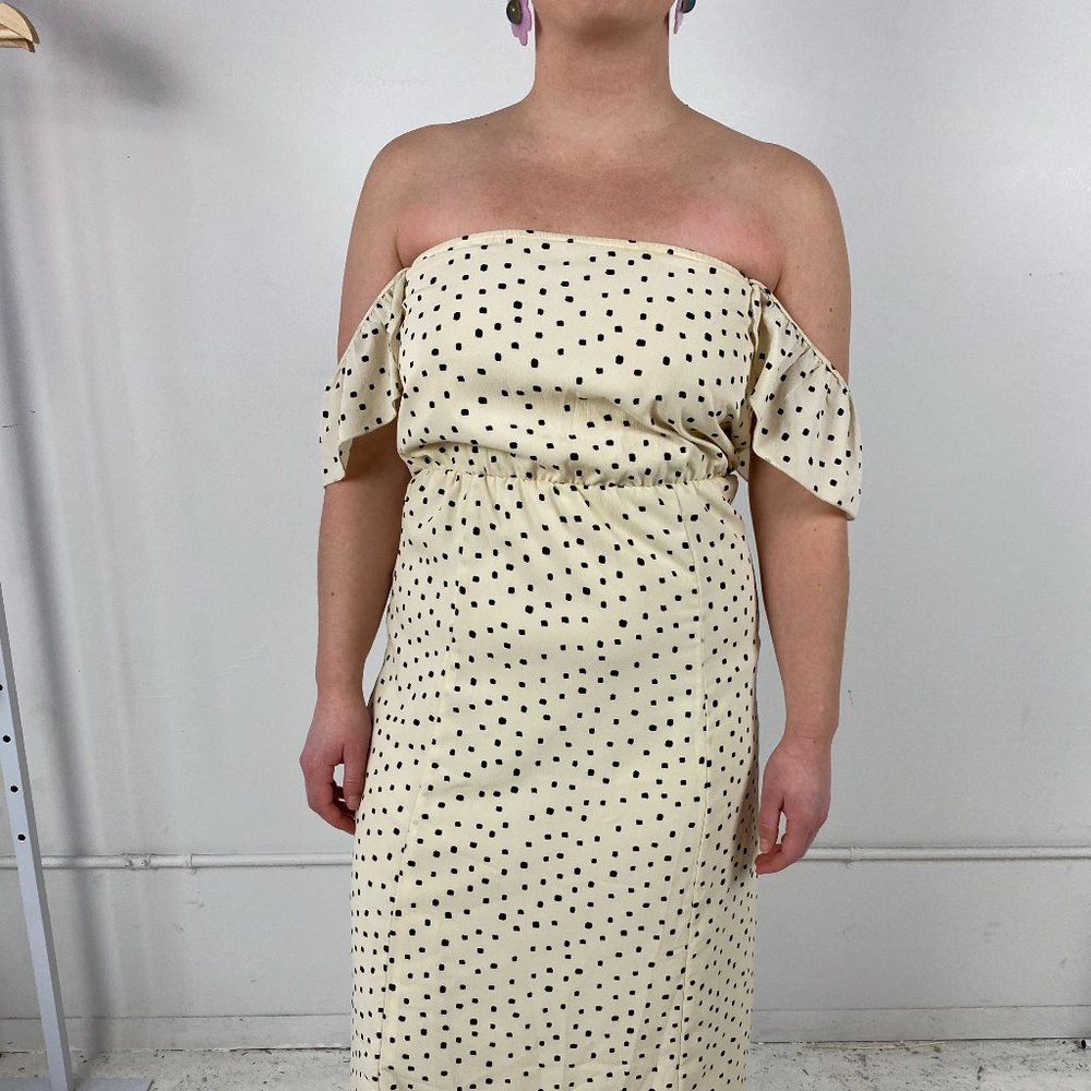 Off the Shoulder Maxi Dress